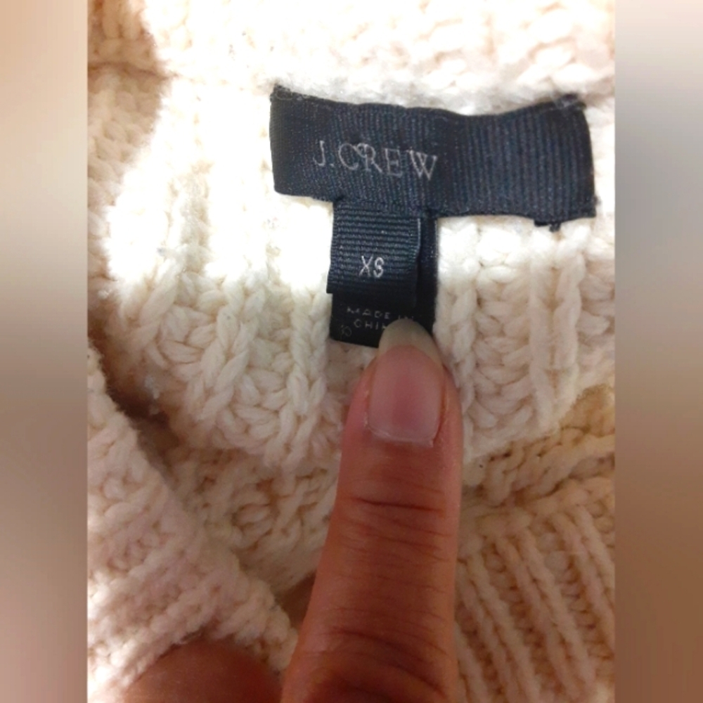 J Crew Women's Cream Color PullOver Sweater Side Ruffled Bottom Flare Chunky - Picture 8 of 9